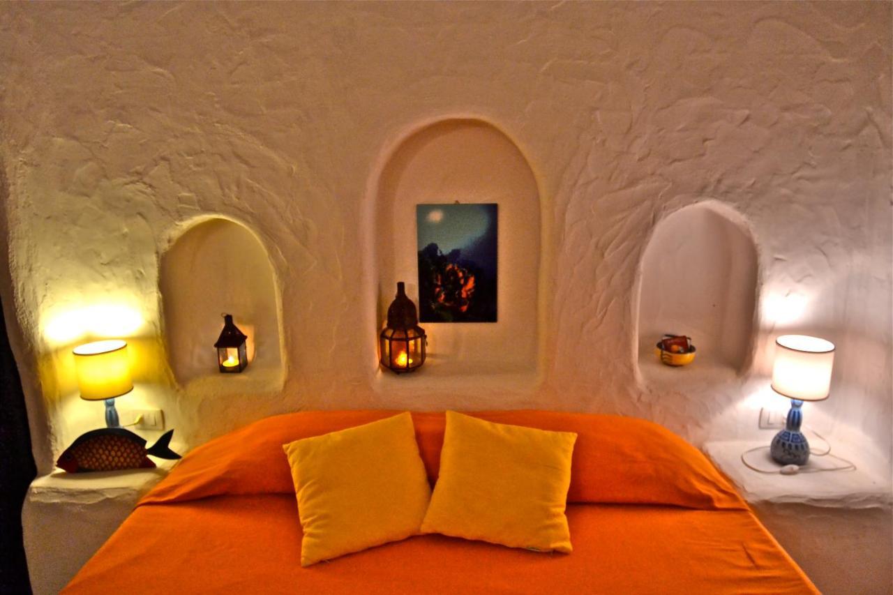 カルロフォルテ Poecylia Bed & Breakfast エクステリア 写真